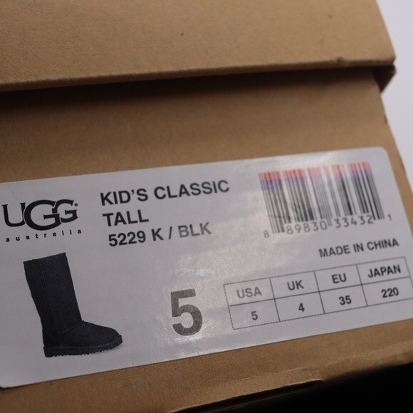 UGG Australia Classic Tall Black Kids Winter Sheepskin Boots Cozy Size 5 - Picture 8 of 16